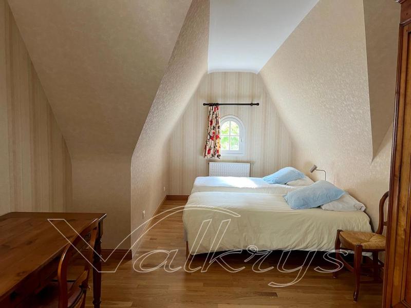 Propriété - 120 m² - 7 pièces