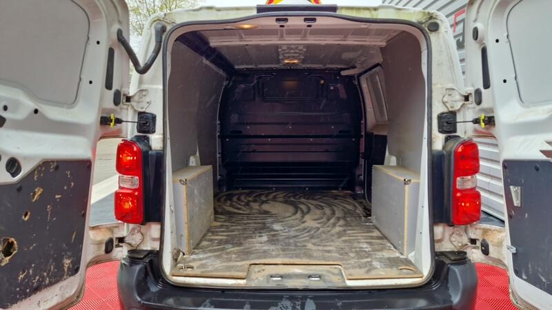 Citroën Jumpy Fourgon m bluehdi 120 ss bvm6 club