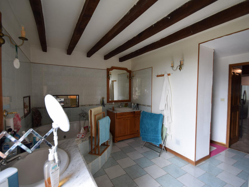 Maison - 217 m² - 5 pièces