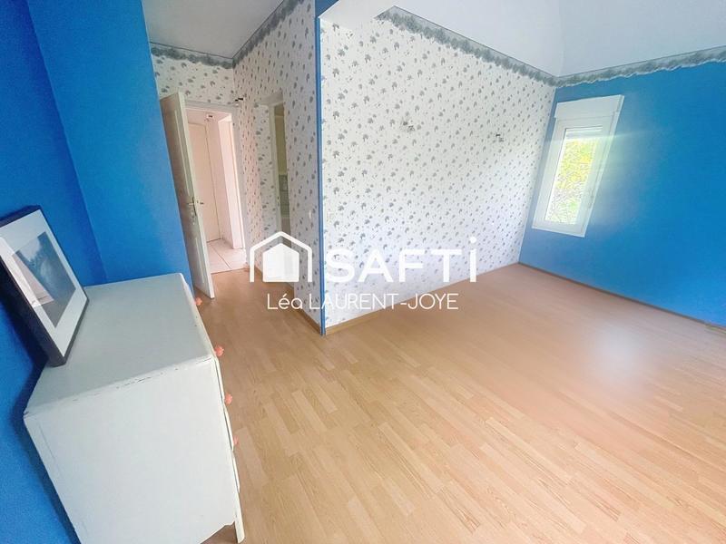 Maison - 230 m² - 8 pièces