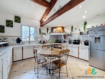 Appartement - 138 m² - 4 pièces