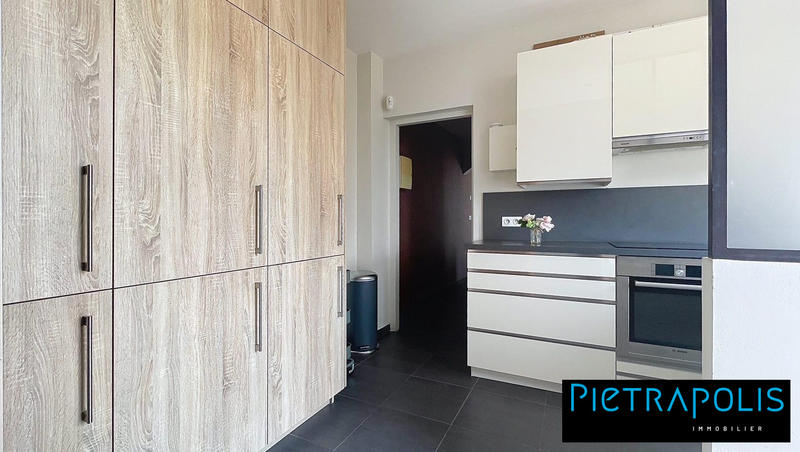 Appartement - 61 m² - 3 pièces