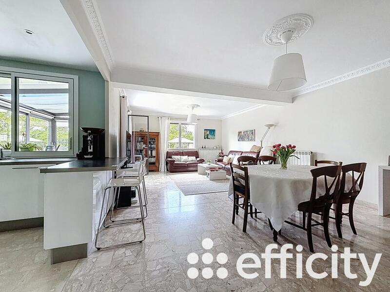 Pavillon - 106 m² - 5 pièces