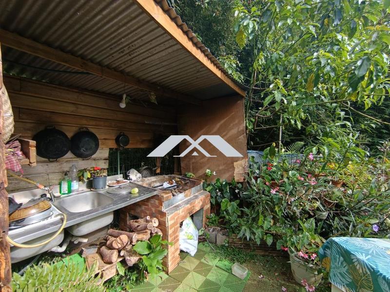 Maison - 98 m² - 5 pièces