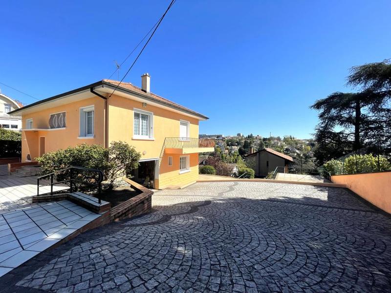 Maison - 158 m² - 6 pièces