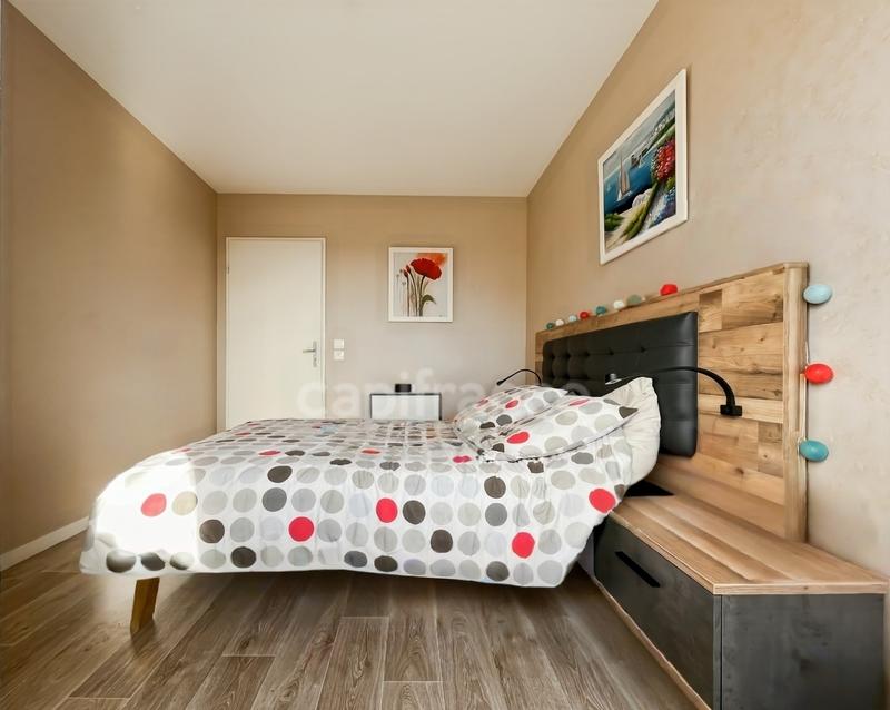 Appartement ancien - 74 m² - 4 pièces