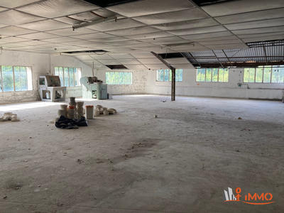 Immeuble - 3 600 m²