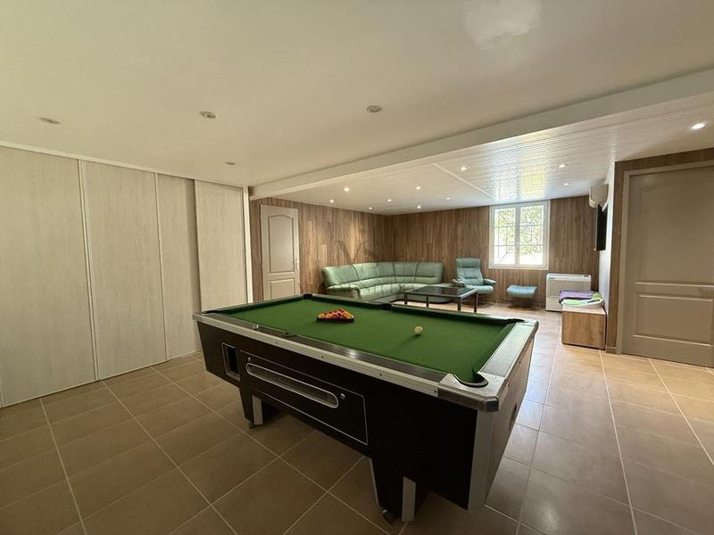 Villa - 188 m² - 6 pièces