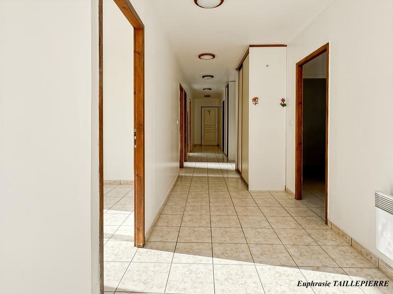 Maison - 135 m² - 4 pièces