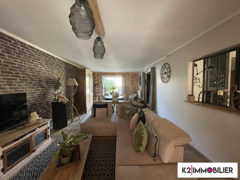 Maison traditionnelle - 117 m² - 5 pièces