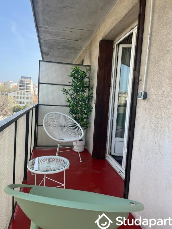 Chambre - 11 m² - 1 pièce