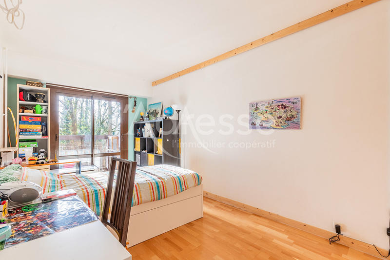 Appartement - 92 m² - 4 pièces