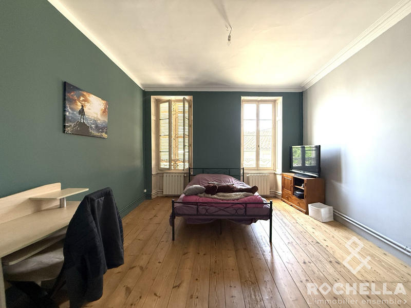 Maison ancienne - 357 m² - 9 pièces