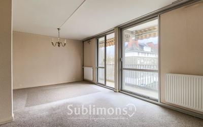 Appartement - 83 m² - 5 pièces