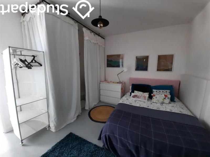 Chambre - 15 m² - 1 pièce