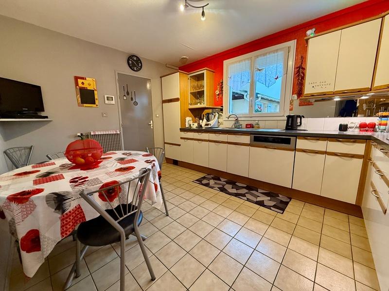 Maison - 127 m² - 7 pièces