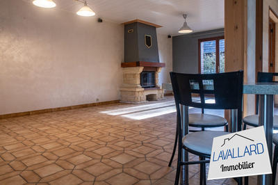 Maison - 140 m² - 7 pièces