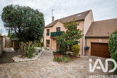Maison - 187 m² - 6 pièces