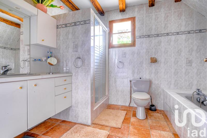 Maison - 281 m² - 10 pièces