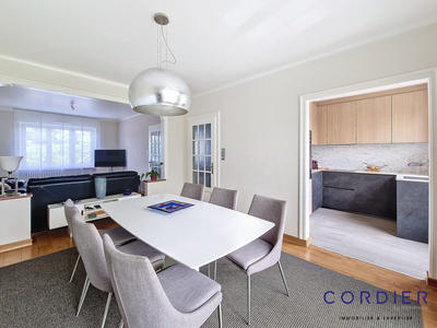 Maison - 150 m² - 8 pièces