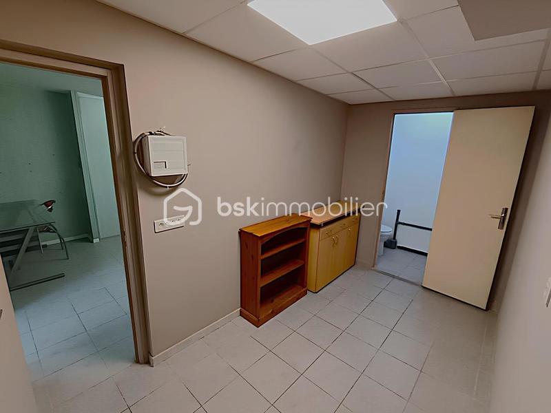 Local commercial - 71 m² - 3 pièces