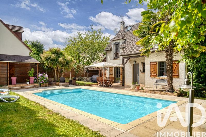 Maison - 106 m² - 6 pièces