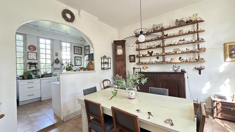 Maison - 192 m² - 8 pièces