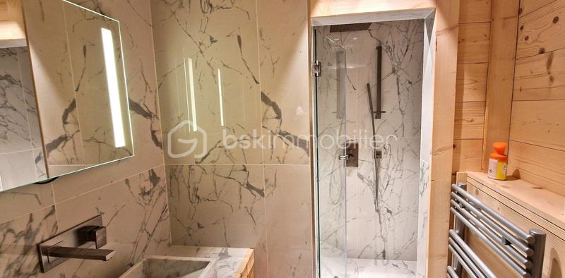 Châlet - 295 m² - 7 pièces