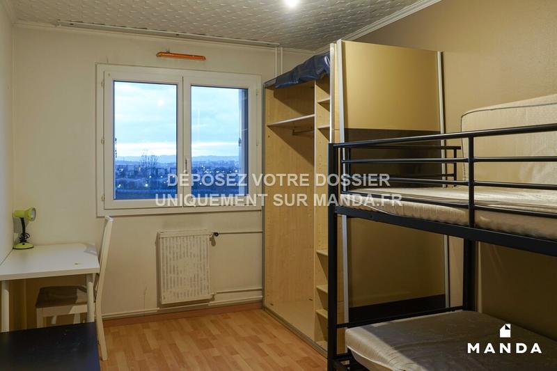 Chambre - 15 m² - 5 pièces