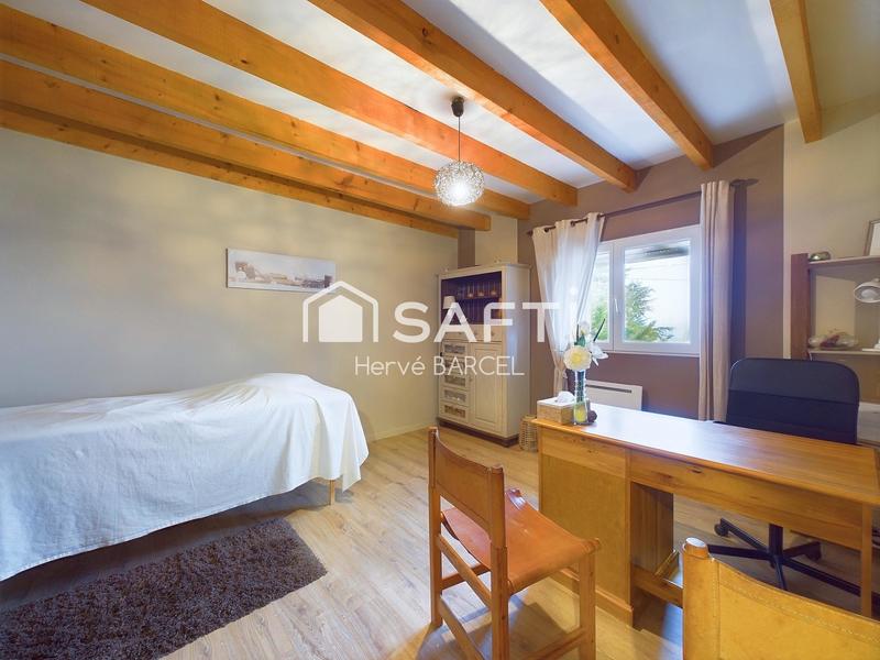 Maison - 279 m² - 12 pièces