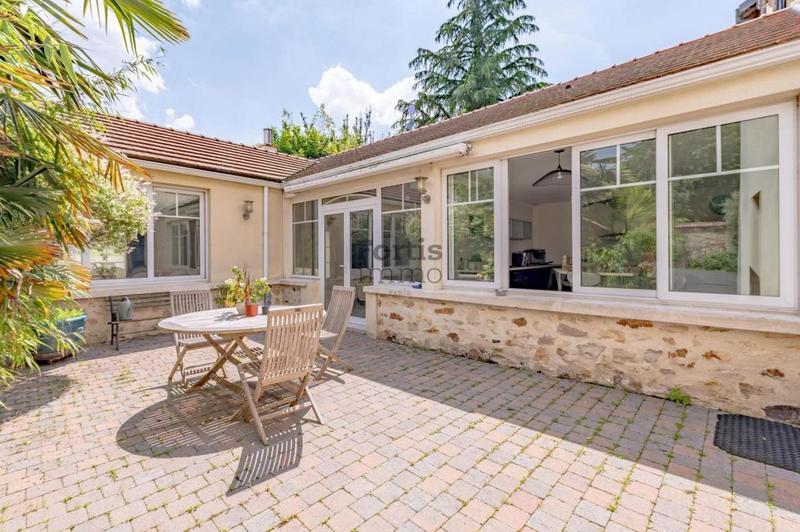 Corps de ferme - 414 m² - 14 pièces