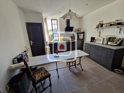 Maison - 340 m² - 5 pièces