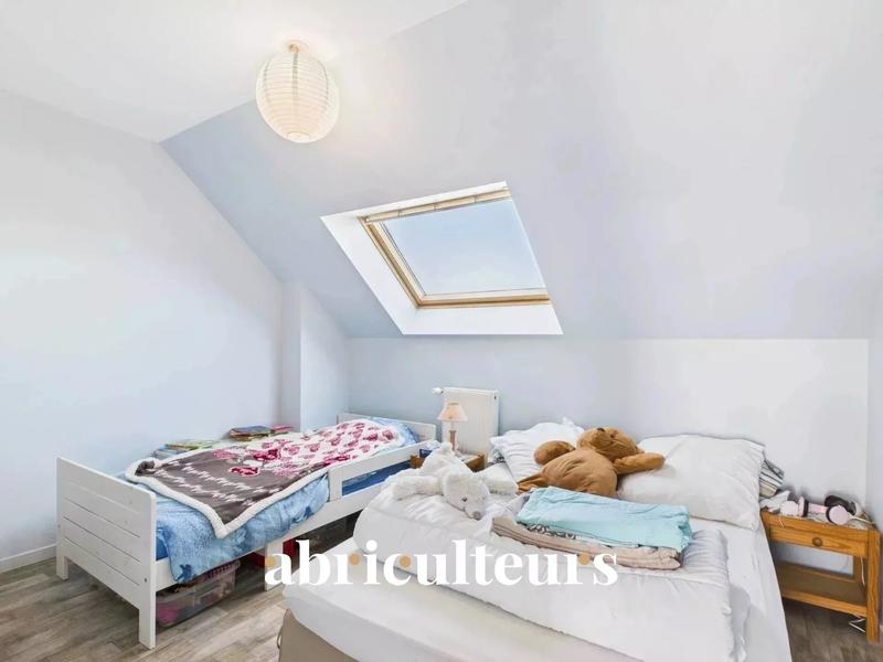 Maison - 186 m² - 9 pièces