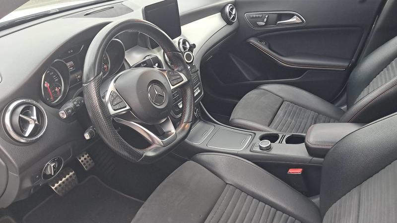 Mercedes Cla Shooting Brake Classe 220 d 177 7g-Dct Fascination Amg