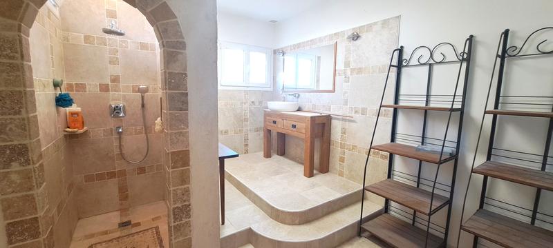 Propriété - 286 m² - 9 pièces