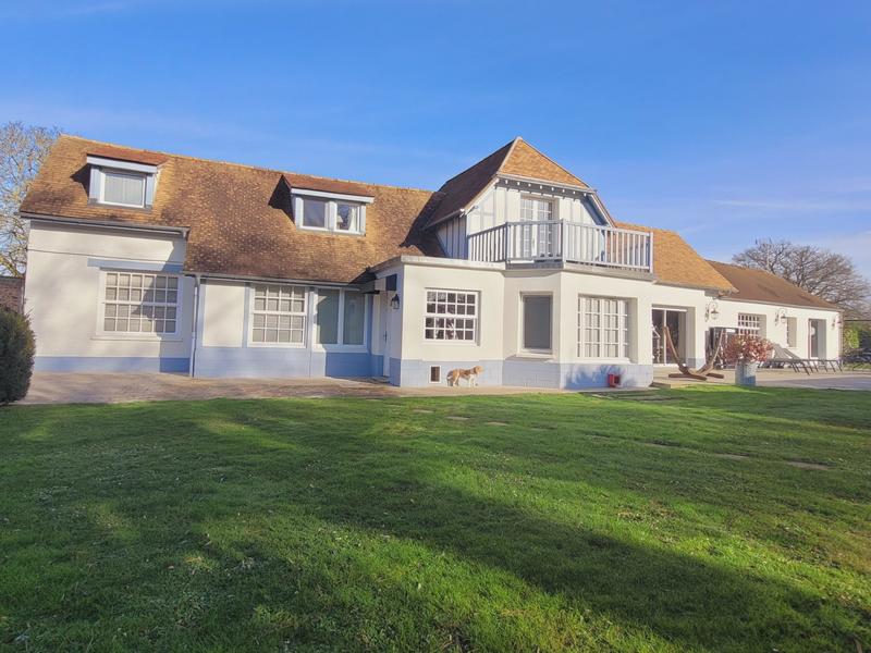 Maison ancienne - 280 m² - 8 pièces