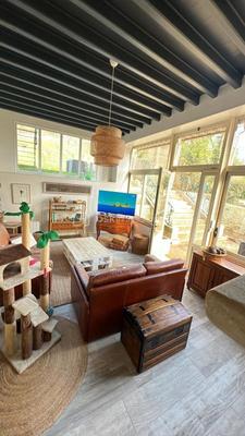 Maison - 276 m² - 8 pièces