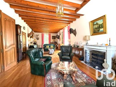 Maison - 440 m² - 14 pièces