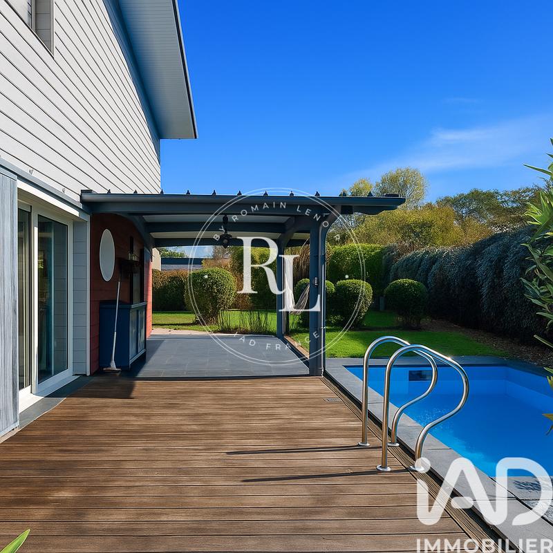 Maison - 140 m² - 6 pièces