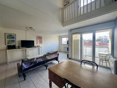 Appartement - 87 m² - 4 pièces