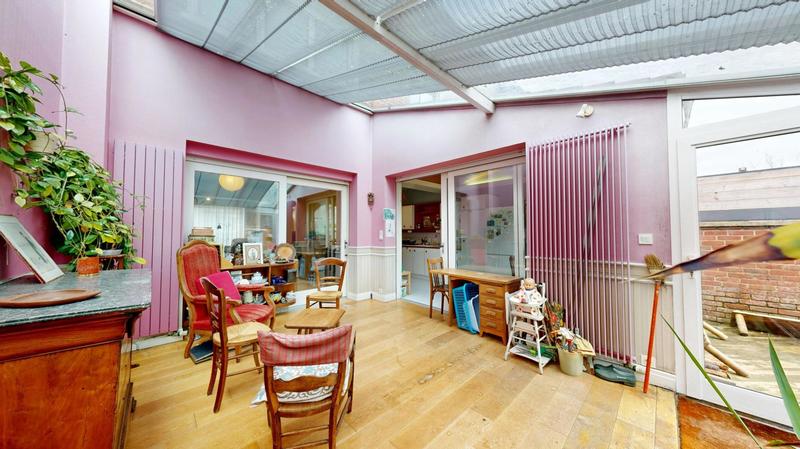 Maison - 165 m² - 9 pièces