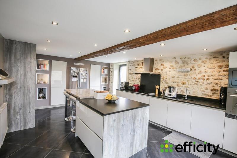 Maison - 185 m² - 6 pièces