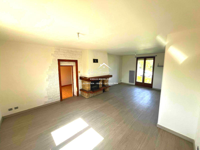 Maison - 93 m² - 4 pièces