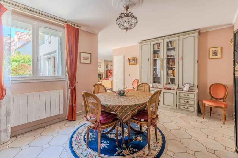 Maison - 169 m² - 6 pièces