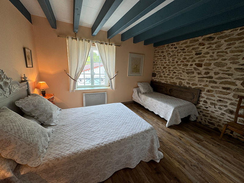 Maison - 300 m² - 14 pièces