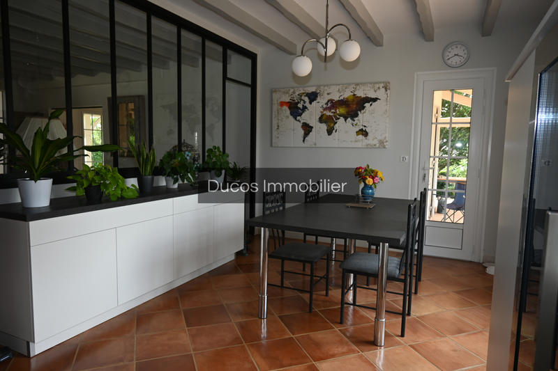 Maison - 240 m² - 7 pièces