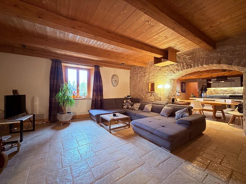 Maison - 203 m² - 8 pièces