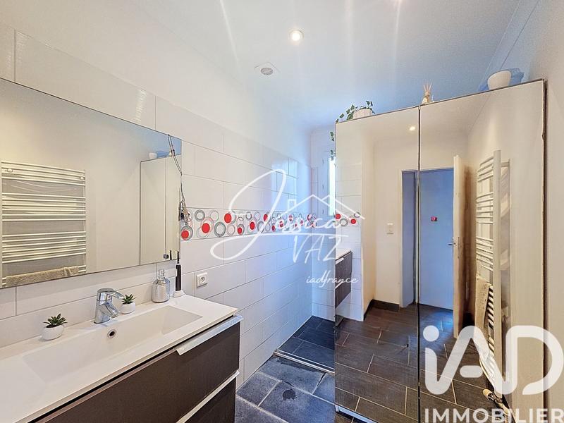 Maison - 126 m² - 8 pièces