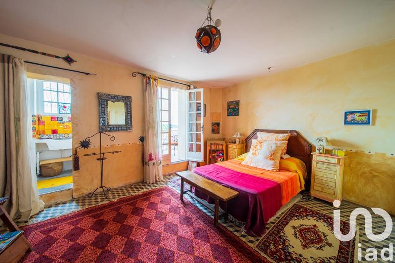 Maison de village - 360 m² - 10 pièces