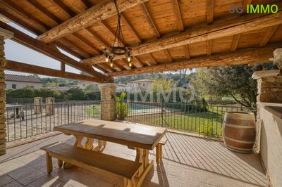 Villa - 153 m² - 6 pièces